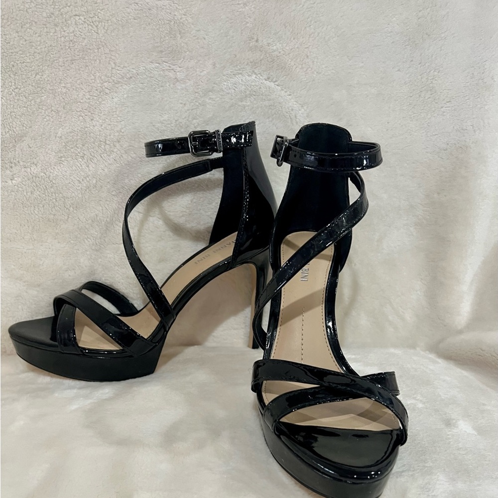 Gianni Bini patten leather platform.  Size 8 new no box